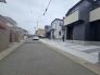 3号棟 車通りの少ない閑静な住宅地、のびのびした子育てに適します。

