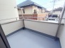 らくらくお洗濯を助ける広いバルコニー。
