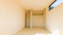 2号棟 今からここを誰のお部屋にしようか、そんな洋室。
 2026/08/01m