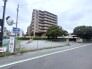 周辺環境に落ち着いた風景が広がり、日常のなかに穏やかな調和を感じさせるロケーションです
 10m