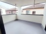 2号棟 らくらくお洗濯を助ける広いバルコニー。
