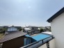 あたりには住宅を中心とした建物が広がります。
