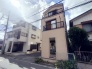 角地につき、開放感に恵まれる住居がここに。

