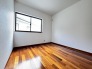 今からここを誰のお部屋にしようか、そんな洋室。
