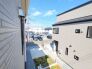 あたりには住宅を中心とした建物が広がります。
