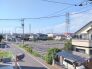 あたりには住宅を中心とした建物が広がります。
