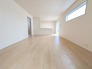 1号棟 白を基調としたすっきりと広がりを感じさせる空間は心地よい時間を演出します