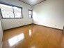 太陽の恵みを感じる、温もりと明るさにあふれたお部屋。
