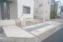 ゆったり駐車スペース、３台可。
