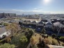 ゆったりとした緑地の多い立地ならでは！緑に包まれた環境です。
