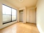 広々バルコニーから、たっぷり太陽の恵みが得られます。
