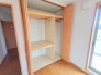 たっぷり収納で、お部屋の中はいつもキレイに片付きそうですね。
