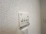 空気もこもらず、いつもクリーンな浴室乾燥機付。
