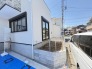 そんなに大きくはないけれど、お庭が持てるのが持家の魅力。

