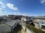 車の通りも少ない閑静な住宅地。子育てにも、第二の人生にも。
