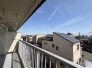 バルコニー前には視界を遮る建物が無いので陽当たりも良好です〇
