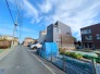 車の通りも少ない閑静な住宅地。子育てにも、第二の人生にも。
