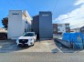 車通りの少ない閑静な住宅地、のびのびした子育てに適します。
