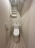 新しくお住まいになる方のことを考えて、トイレも新品に交換しました。
