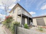 広々とした南庭は、太陽の下のリビングかもしれません。

