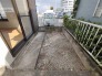 季節のお花を少し楽しむのにちょうどいいサイズのお庭です。
