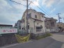 角地につき、開放感に恵まれる住居がここに。
