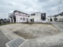 車通りの少ない閑静な住宅地、のびのびした子育てに適します。
