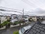 閑静な住宅地で、小さなお子様がいるご家族にも安心。
