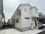 最寄り駅まで徒歩１２分。この距離だと、運動不足も少し解消されるかも。

