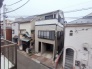 あたりの建物はほぼ住宅で、静かな環境です。
