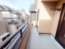 ゆとりの広さを確保したバルコニー。お布団を干すのも、この広さならラクラク。

