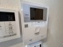 来客が一目で分かるカラーモニターインターフォン付き。
