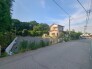 駐車が苦手な方にも嬉しい、前面５ｍ道路に面した住まい。

