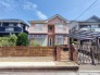 閑静な住宅地で、小さなお子様がいるご家族にも安心。
