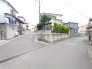 閑静な住宅地で、小さなお子様がいるご家族にも安心。
