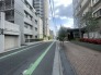前面道路は歩道も整備され、小さなお子様にも安心です。
