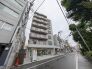 最寄り駅が徒歩5分。駅近に住めば、家族そろった朝食タイムがさらに楽しく。
