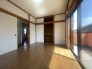太陽の恵みを感じる、温もりと明るさにあふれたお部屋。
