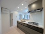 快適な新生活を迎えられそうな、新品のキッチンです。
