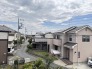 あたり一帯に住宅が広がる立地、住宅地ならではのロケーション。
