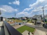 空が広く見渡せる開放的なロケーションで、穏やかな時間が流れる住環境です。
