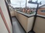 あたりには住宅を中心とした建物が広がります。
