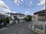 低層住居専用地域ならではのベランダの光景。辺りには高い建物がありません。

