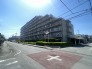 風通し・日当たりに優れる角地。開放感をお楽しみください。
