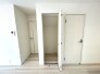 さっと物がしまえる共用部分の収納、新生活で大活躍するでしょう。
