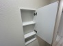 トイレのような小スペースだからこそ、ちょっとした収納が嬉しいポイント。
