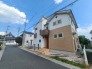 落ち着いた佇まいが周囲の街並みと穏やかに調和し、日々の暮らしに心地よい安らぎをもたらす住まいです。