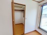 収納上手さんの御用達、大型ウォークインクローゼット。
