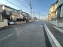 前面道路が広いので、駐車が苦手な方も安心してお停めいただけます。