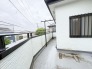 ゆとりの広さを確保したバルコニー。お布団を干すのも、この広さならラクラク。
